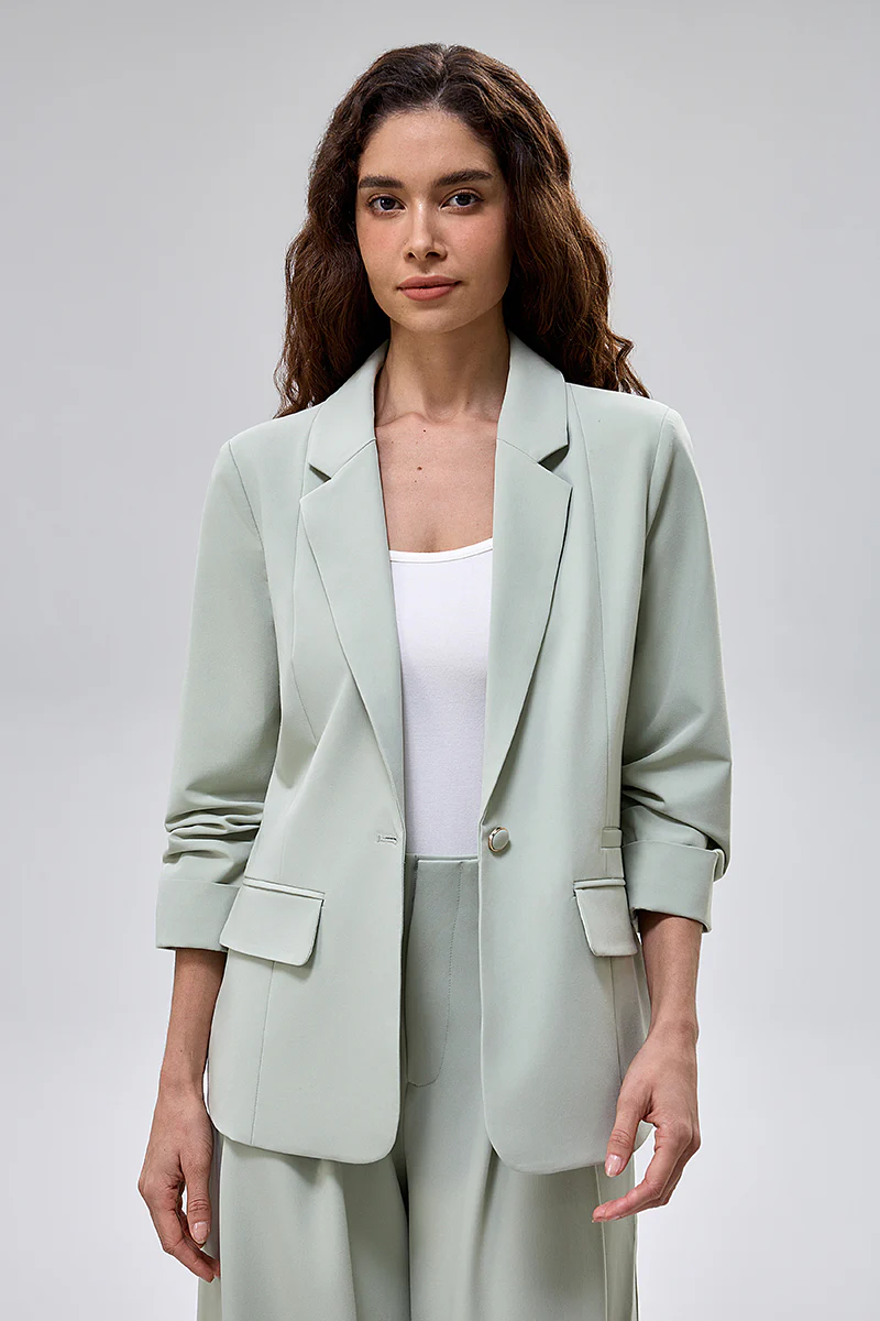 Formal blazer with a classic fit