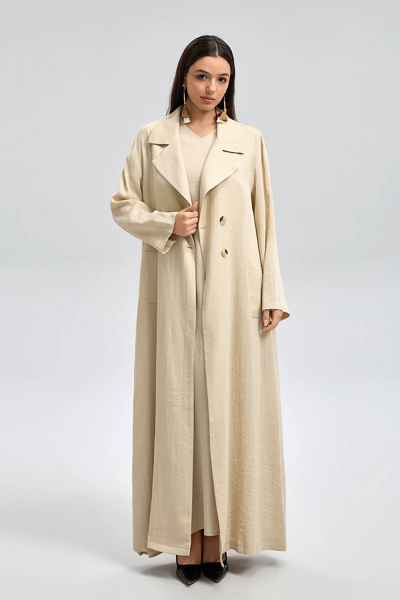 Long, wide coat with a flowy cut