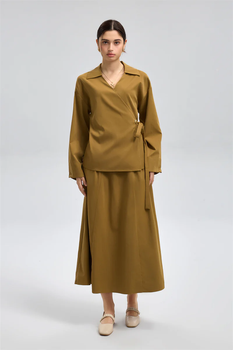 Midi skirt with elastic waist